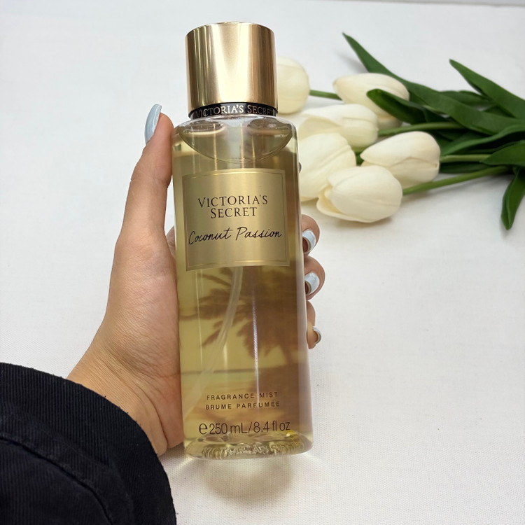 بادی اسپلش 250 میل کوکونات پشن Coconut Passion رایحه نارگیل گرم، ساحلی و شیرین مشابه ادکلنTom Ford Soleil Blanc