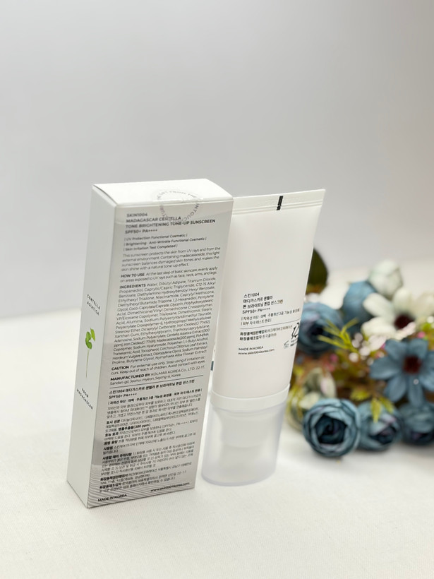 ضدآفتاب آبرسان ضدلک و روشن کننده کیفیت اصلی spf50حجم ۵۰ میل Brightening Tone-Up Sunscreen
