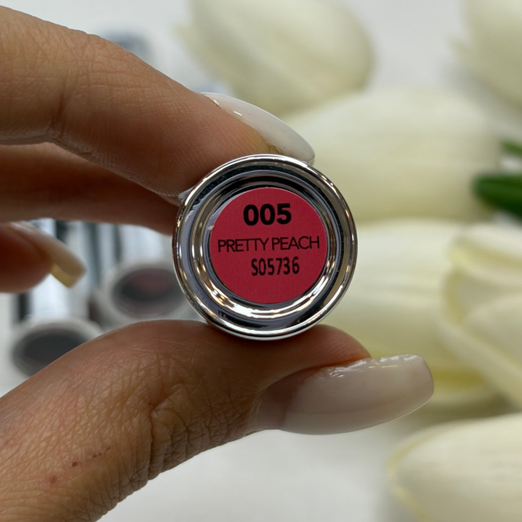 رژ لب رژ خیس شیراپ مرطوب کننده و آبرسان مناسب استفاده روزانه ومحل کار
