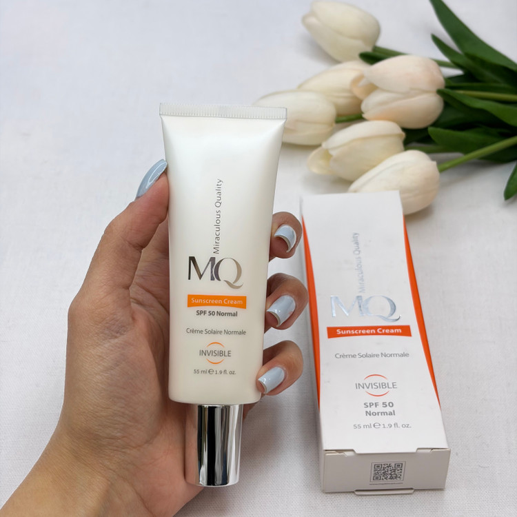 کرم ضد آفتاب SPF50 نرمالnormal ام کیو MQ مدل Creme Solaire Sans Huile بی رنگInvisibleمناسب پوست نرمال و خشک55ml