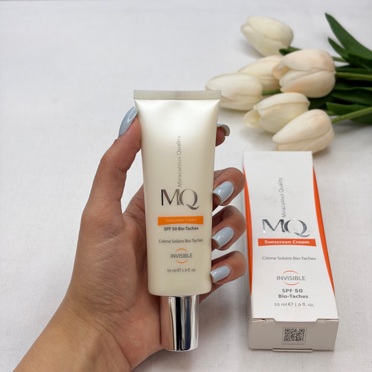 کرم ضد آفتاب SPF50 ضدلک bio-taches ام کیو MQ مدل Creme Solaire Sans Huileبی رنگInvisibleمناسب انواع پوست و پوست مستعد لک55ml