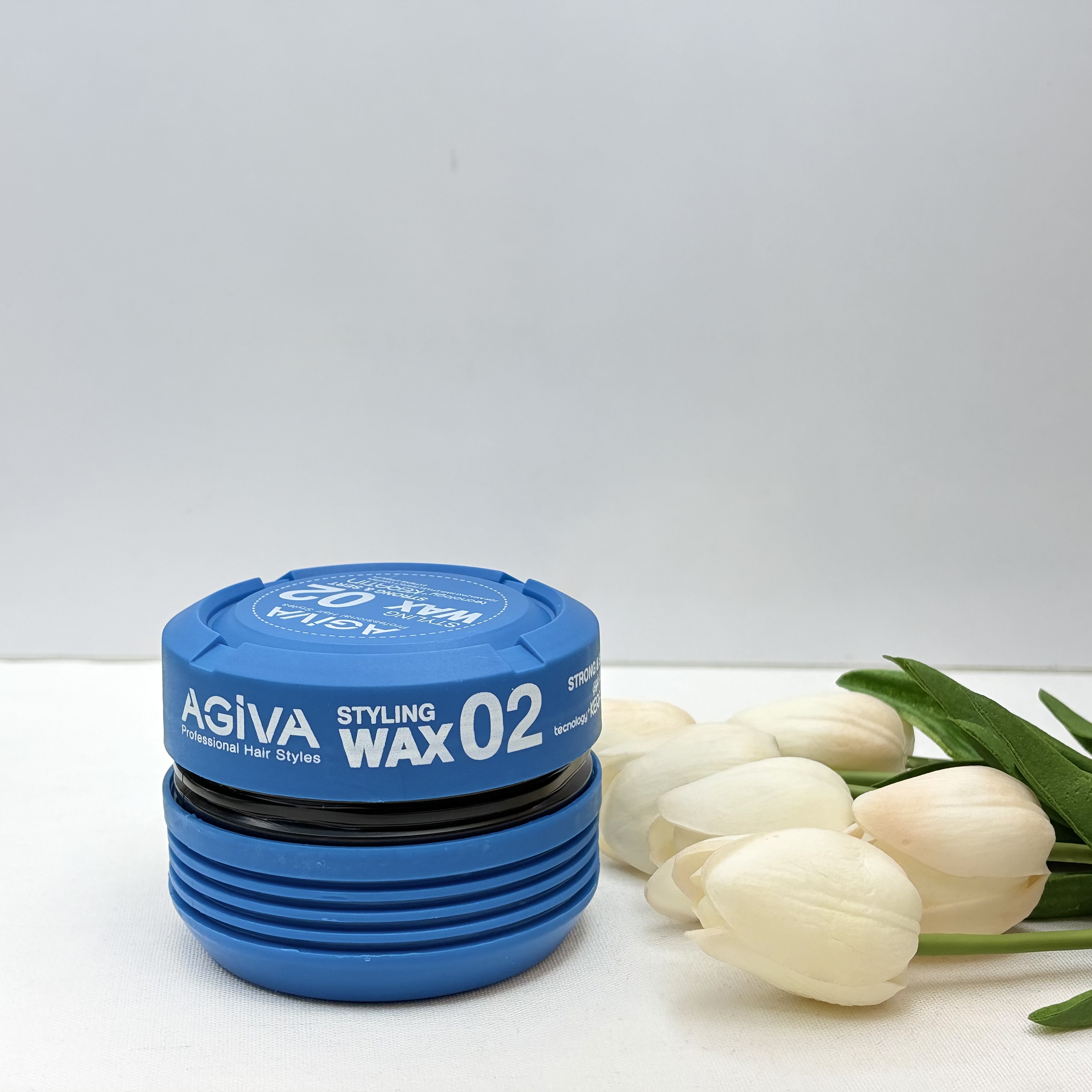 استایلینگ وکس 02 آبی Styling Wax 	قدرت نگه داری قوی 	براقیت متوسط 	انعطاف پذیری متوسط 	استایل مرتب و رسمی