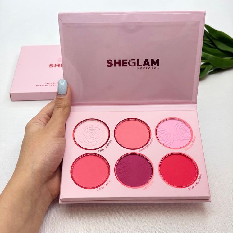 پالت رژگونه ۶تایی.پلت پودری مدل Floralرنگ Blushing Bouquetکیفیت اصلی