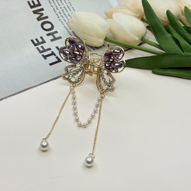 کلیپس فلزی نگین کریستال آویزداربا کیفیت عالی وارداتی طرح پروانه8.5cm