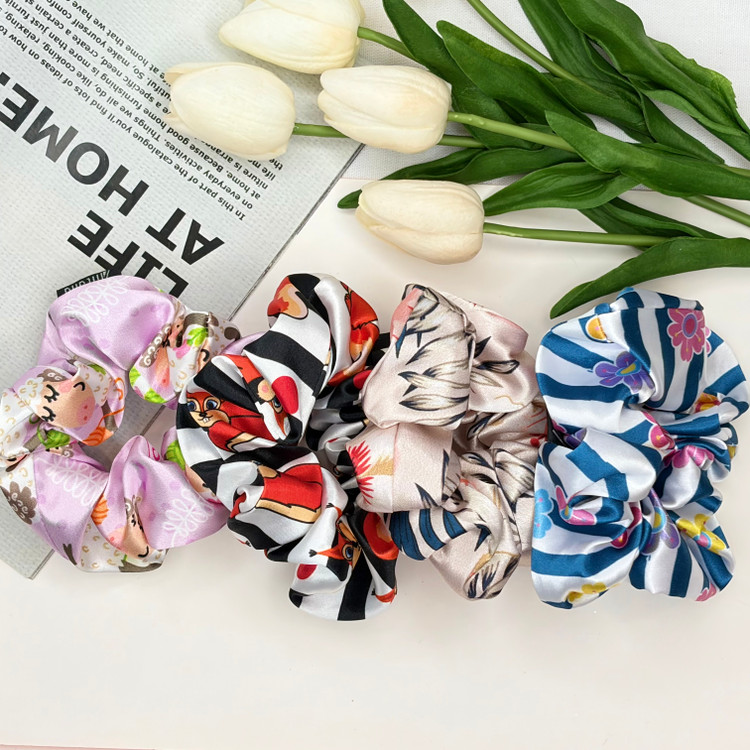 کش مو ساتن طرح دار با کیفیت وارداتی