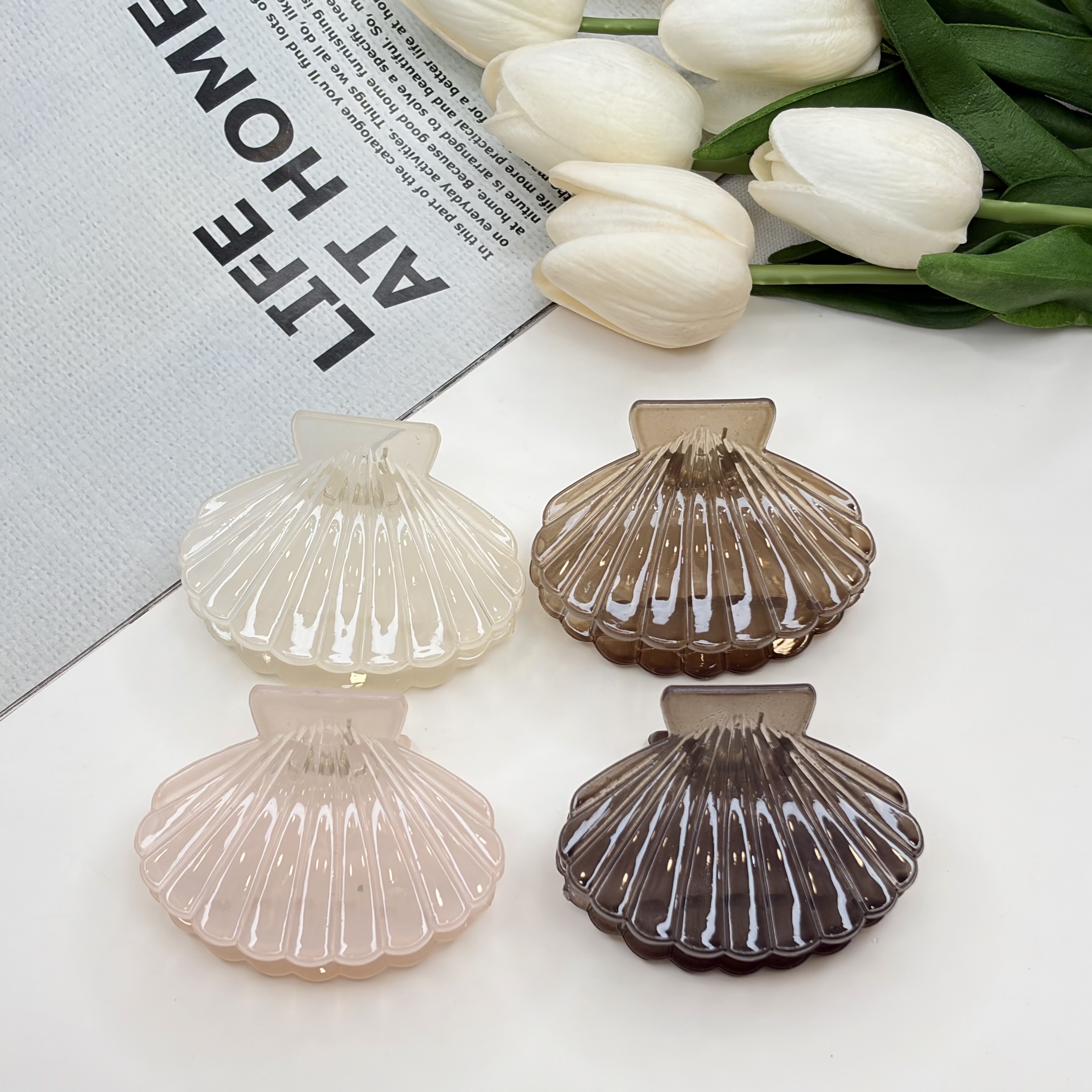 کلیپس طرح صدف شفاف شیشه ای براق 6cm