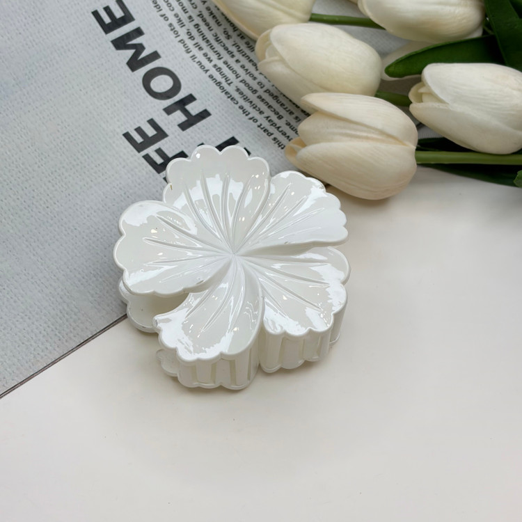 کلیپس طرح گل ختمی چینی براق خاص وارداتی با کیفیت سایز 7cm