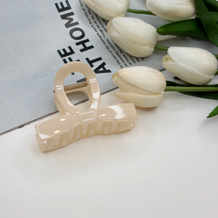 کلیپس طرح پاپیون براق نشکن وارداتی با کیفیت برند بوفینی سایز 8cm