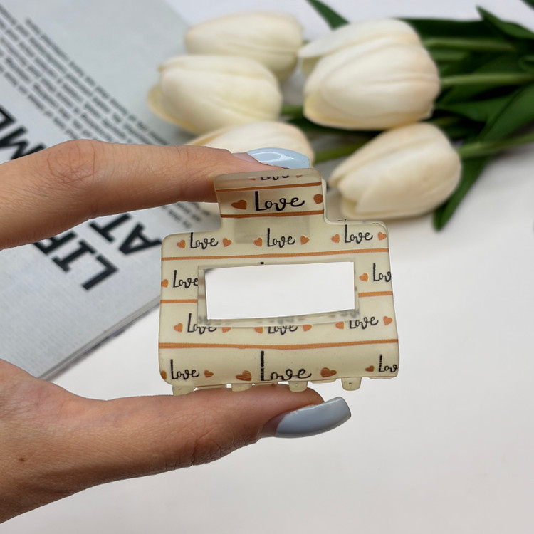 کلیپس مستطیل توخالی یخی مات طرح love عشق 5cm