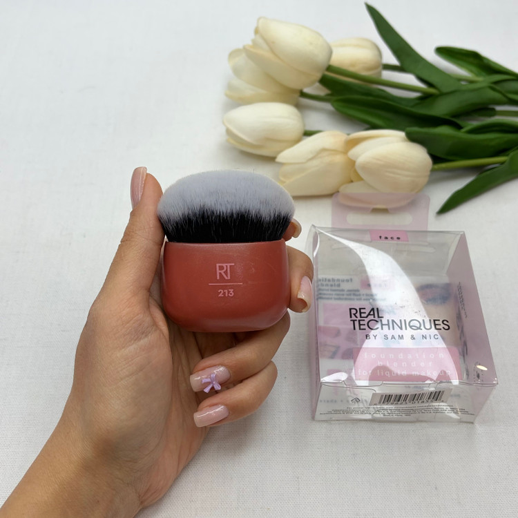براش تکی کرم پودر ریل تکنیک Real Techiques مدل Foundation Blender