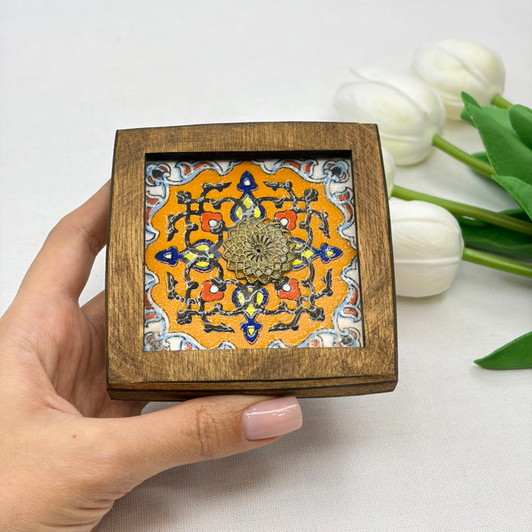 جاعودی طرح دار مربعی چوب و سرامیک.طرح سرامیک متنوع ارسال میشود