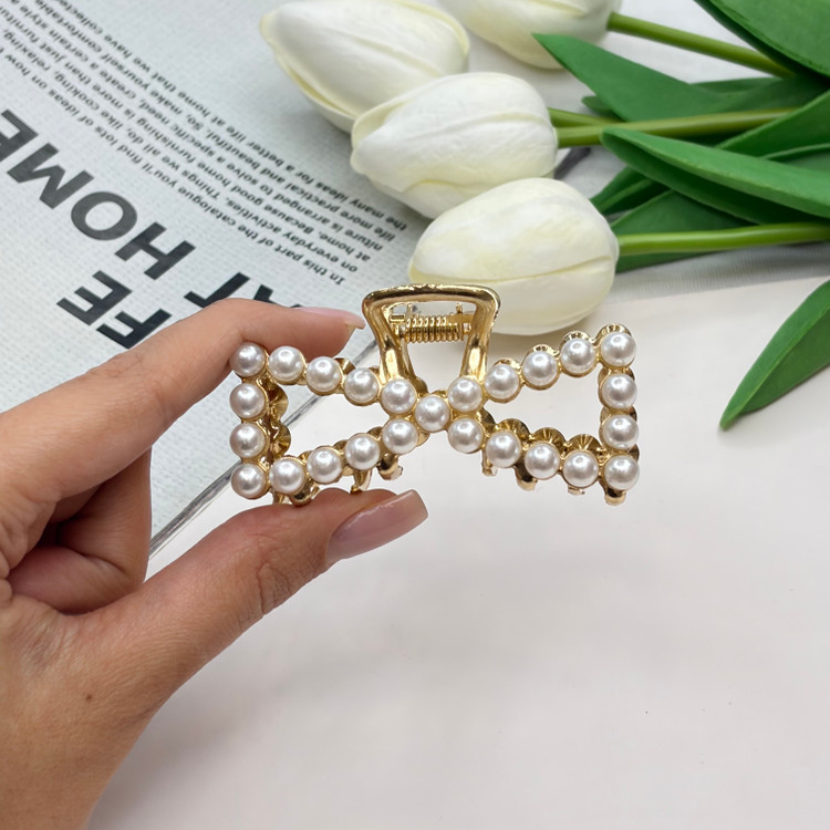 کلیپس فلزی طرح پاپیون فول مروارید6.5cm