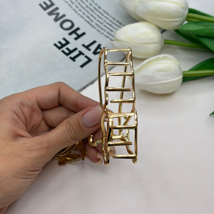 کلیپس فلزی آویزدار پروانه طرح پروانه نیمه رنگ براق7cm