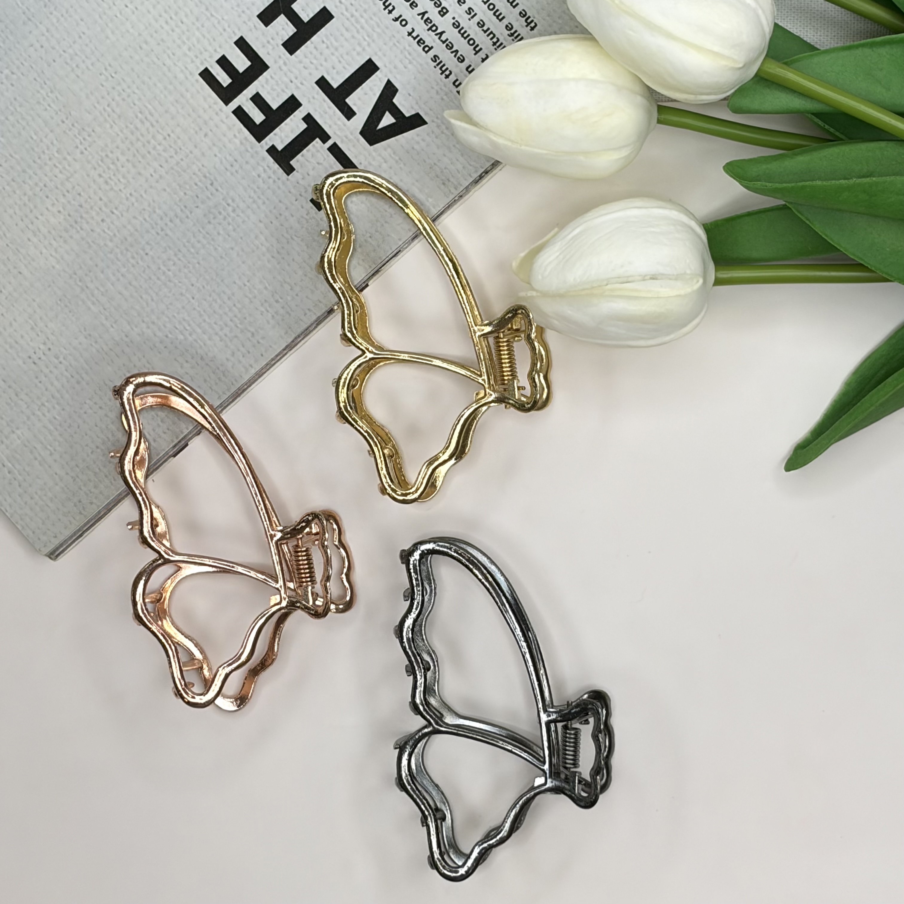 کلیپس فلزی طرح بال پروانه توخالی نیمه رنگ براق وارداتیی باکیفیت سایز7cm