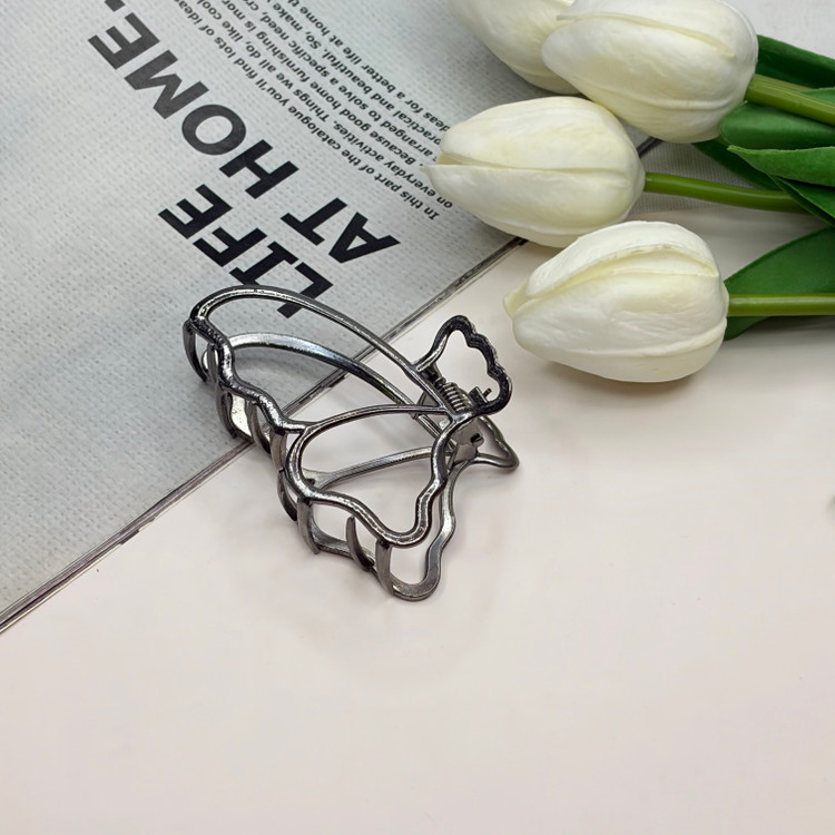 کلیپس فلزی طرح بال پروانه توخالی نیمه رنگ براق وارداتیی باکیفیت سایز7cm