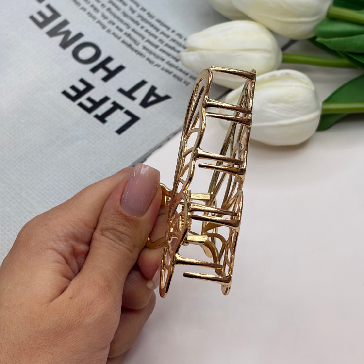 کلیپس فلزی طرح پروانه نیمه رنگ براق وارداتی باکیفیت سایز7cm