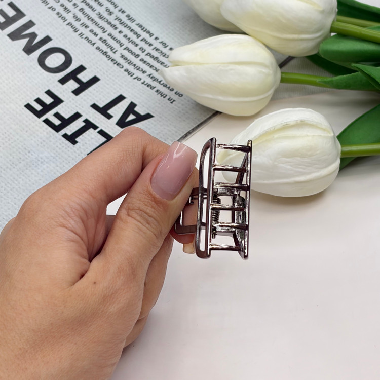 کلیپس فلزی نیم دایره براق سایز 4cm