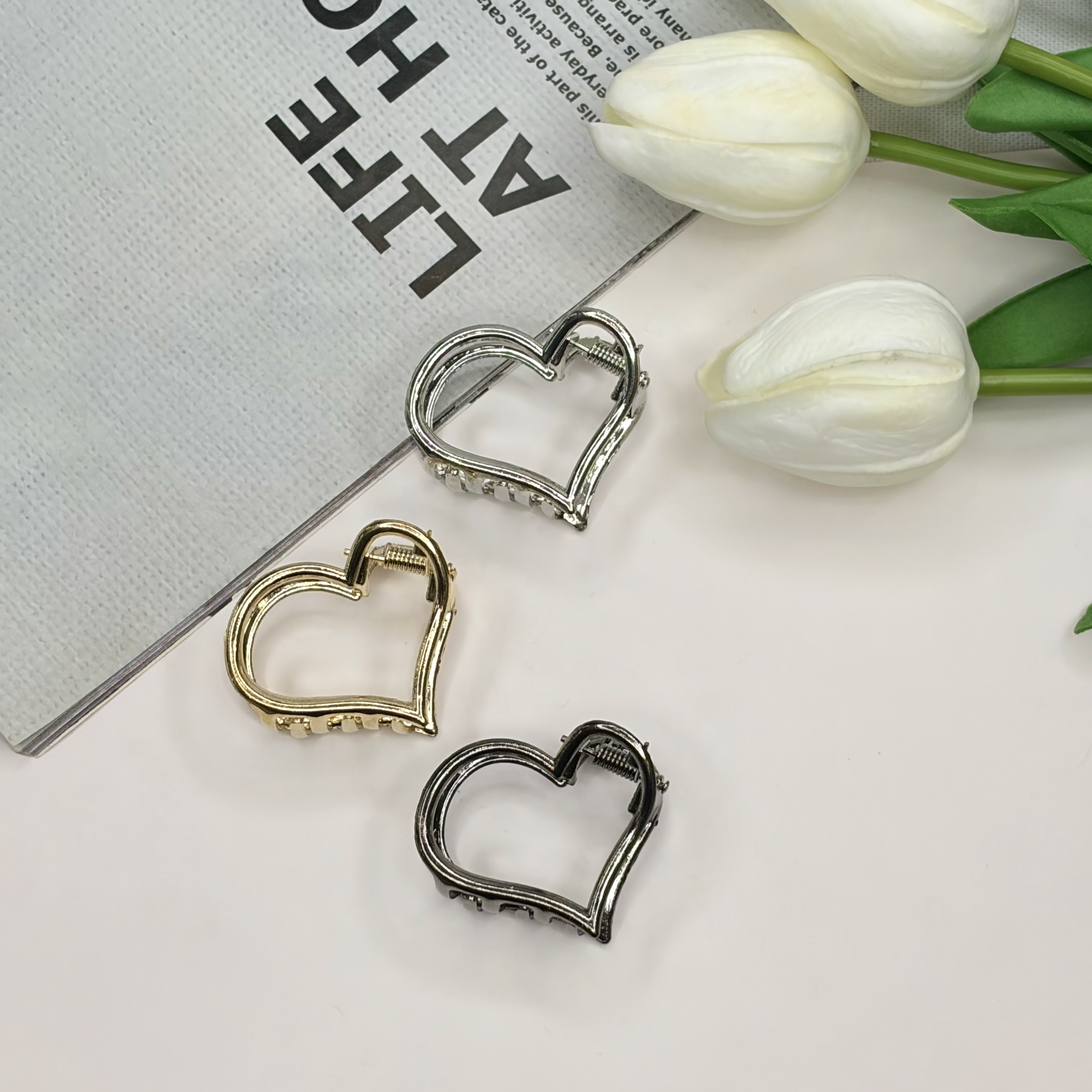 کلیپس فلزی طرح قلب براق سایز4cm