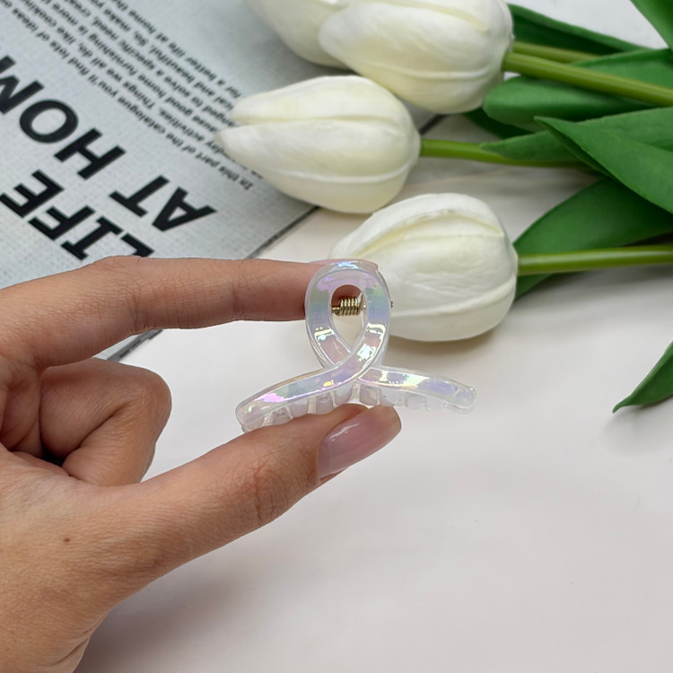 کلیپس هولگرامی سایز کوچک طرح پاپیون4cm