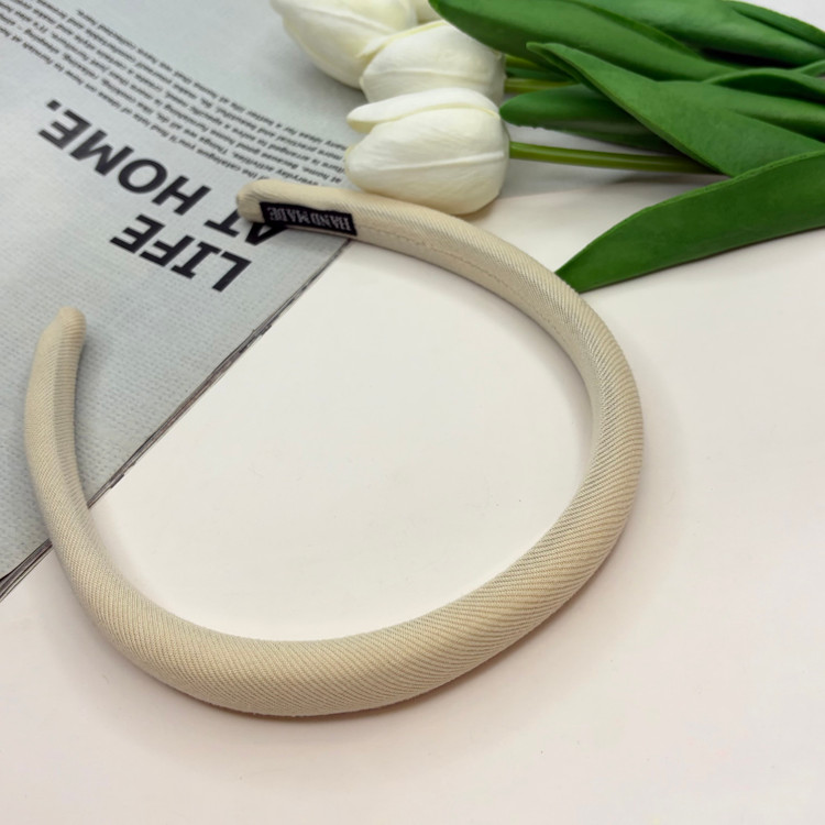 تل سر پارچه ی مخمل ابری کجراه باریک با کیفیت عالی وارداتی 1.5cm