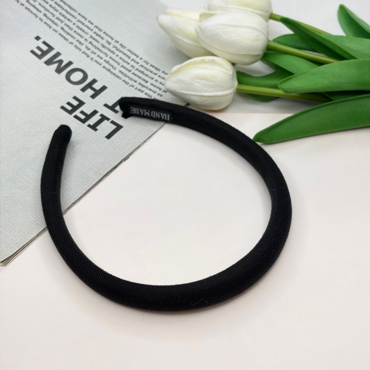 تل سر پارچه ی مخمل ابری کجراه باریک با کیفیت عالی وارداتی 1.5cm