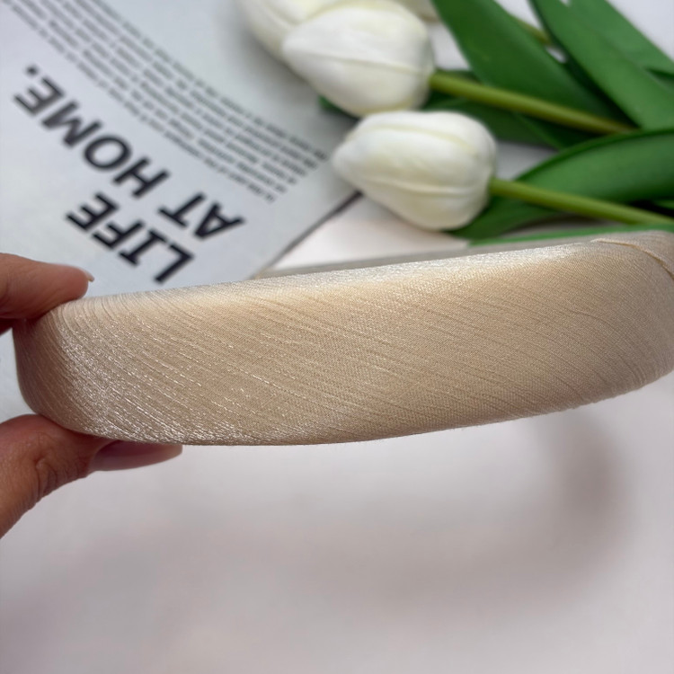 تل سر3cm پارچه ژاکارد طرحدار بسیار ظریف