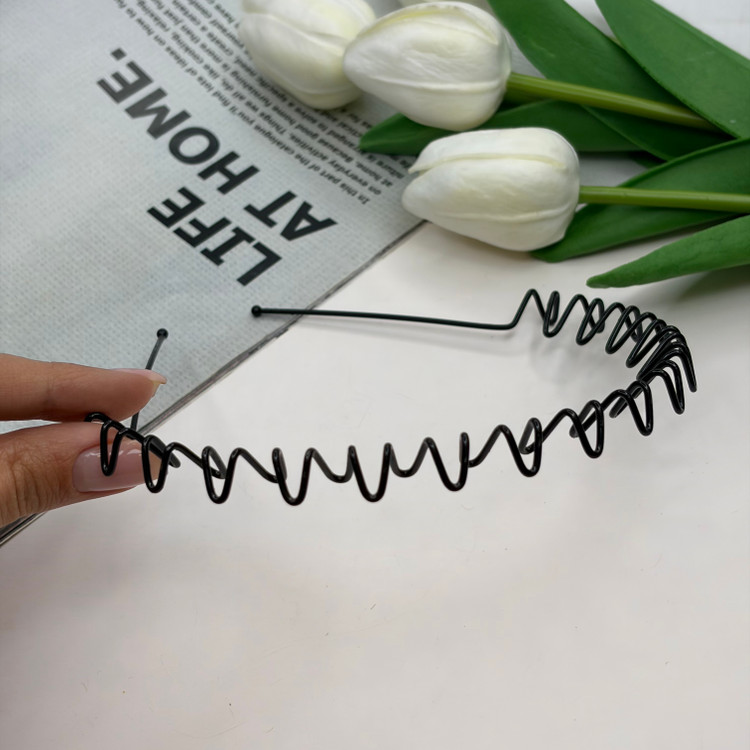 تل سر مشکی فلزی مناسب انواع مو خانم ها و آقایان دارای محافظ پشت گوش مناسب استفاده باعینک1cm