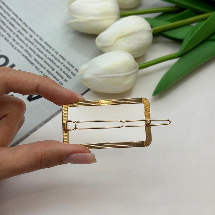 گیره مو طرح مستطیل فلزی طلایی براق سنجاق قفلی6cm