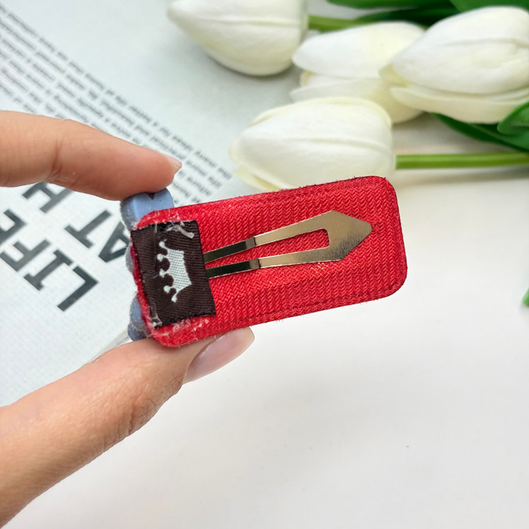 گیره مو تق تقی طرح خرگوش زرشکی مستطیلی