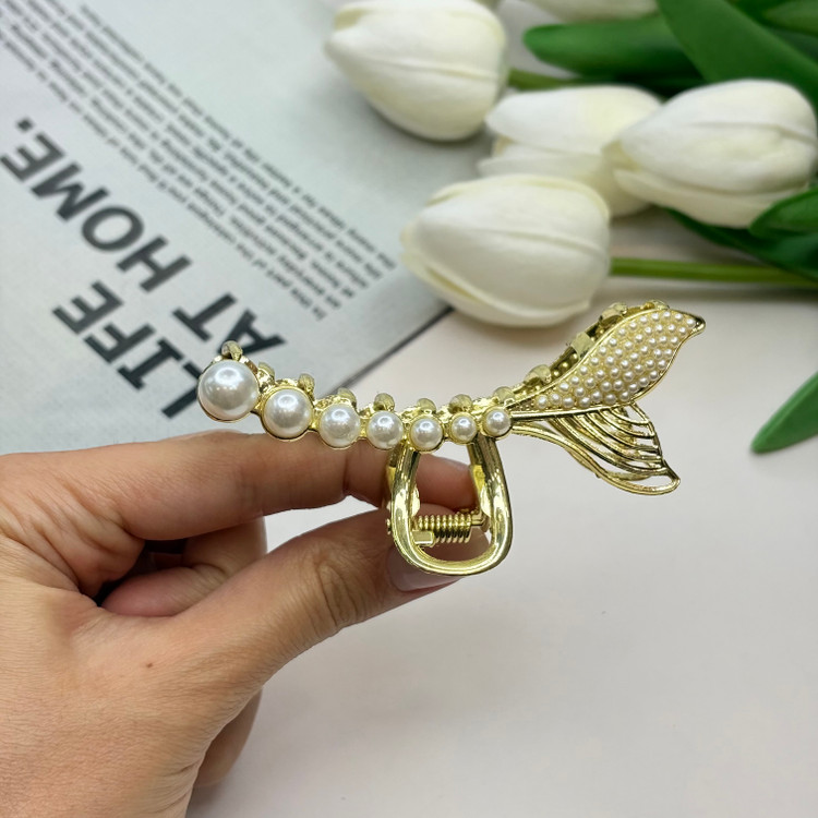 کلیپس فلزی طرح دم وال مرواریدی وارداتی باکیفیت سایز 7.5CM