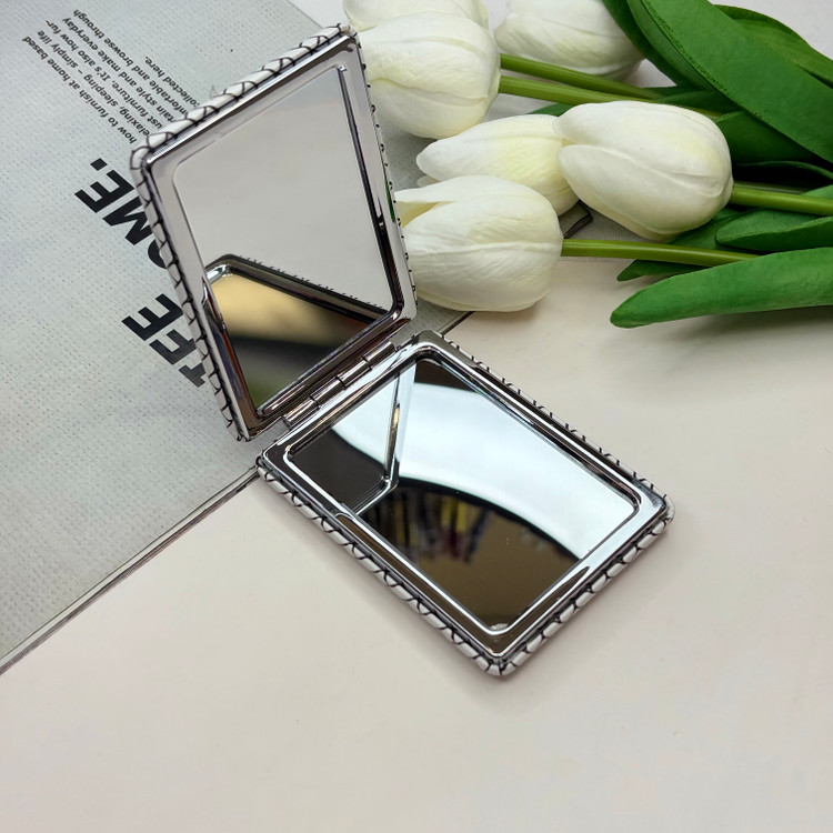 آینه جیبی دوطرفه مستطیلی چرم 8.5cm در 6cm