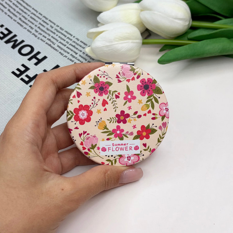 آینه جیبی دوطرفه طرح گل دایره ای چرم 7cm