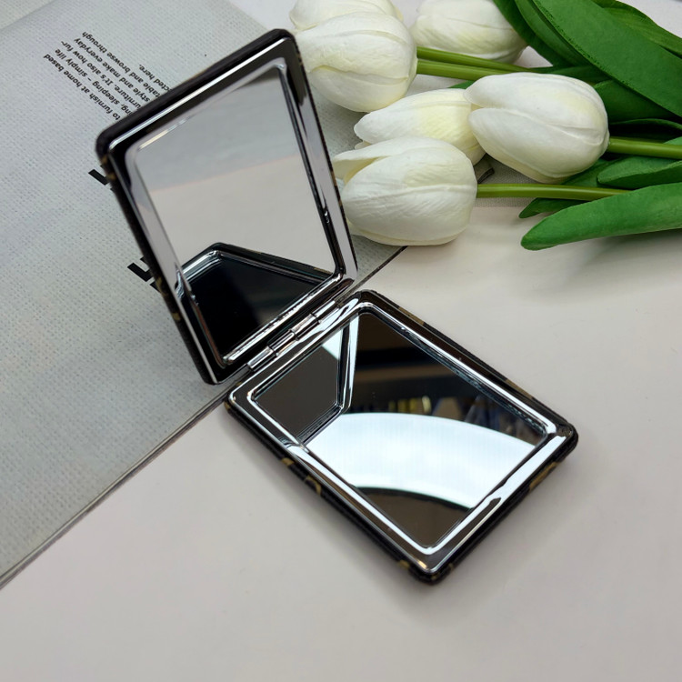 آینه جیبی دوطرفه برند الوی و گوچی مستر مستطیلی 8.5cm در 6cm