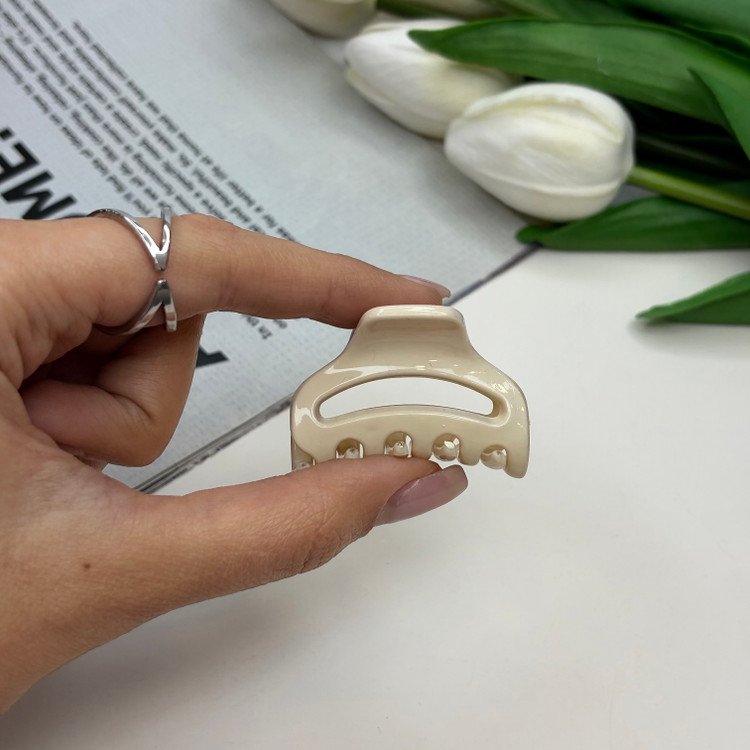 کلیپس مو طرح نیم دایره براق سایز کوچک 4cm
