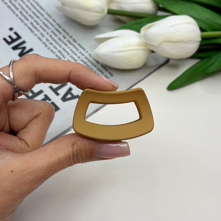 کلیپس مدل ذوزنقه ای سایز کوچک رنگ مات4cm