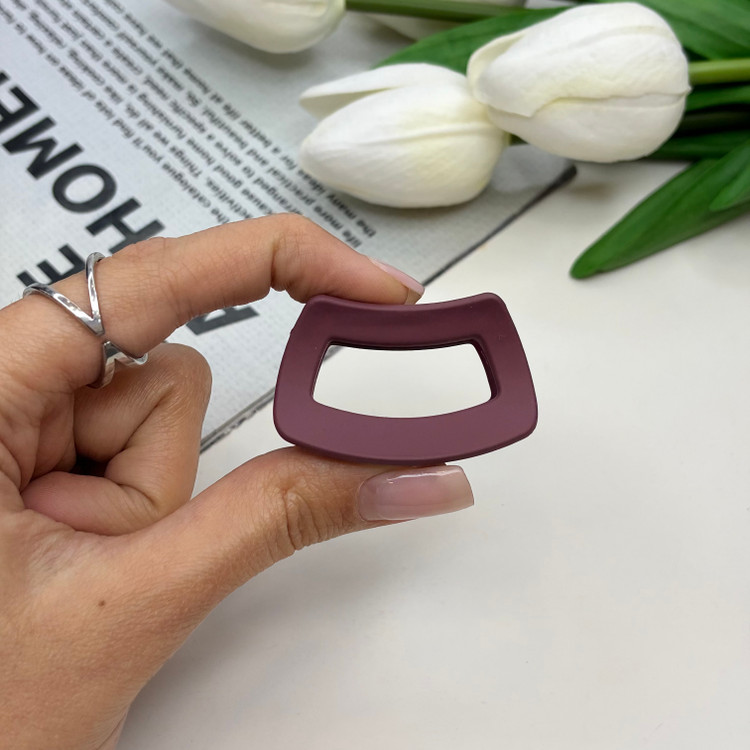 کلیپس مدل ذوزنقه ای سایز کوچک رنگ مات4cm