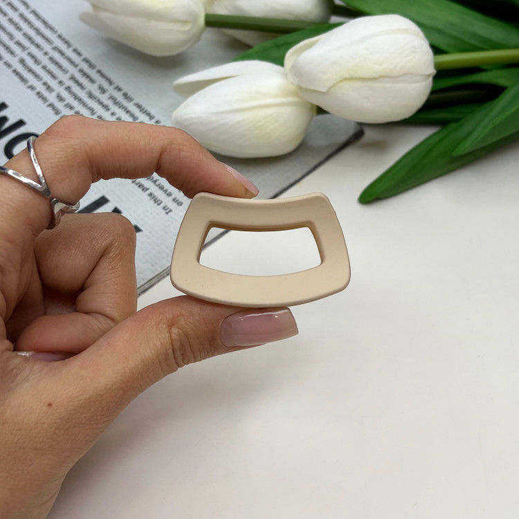 کلیپس مدل ذوزنقه ای سایز کوچک رنگ مات4cm