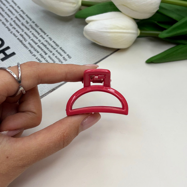 کلیپس طرح نیم دایره سایز کوچک رنگ براق 4cm
