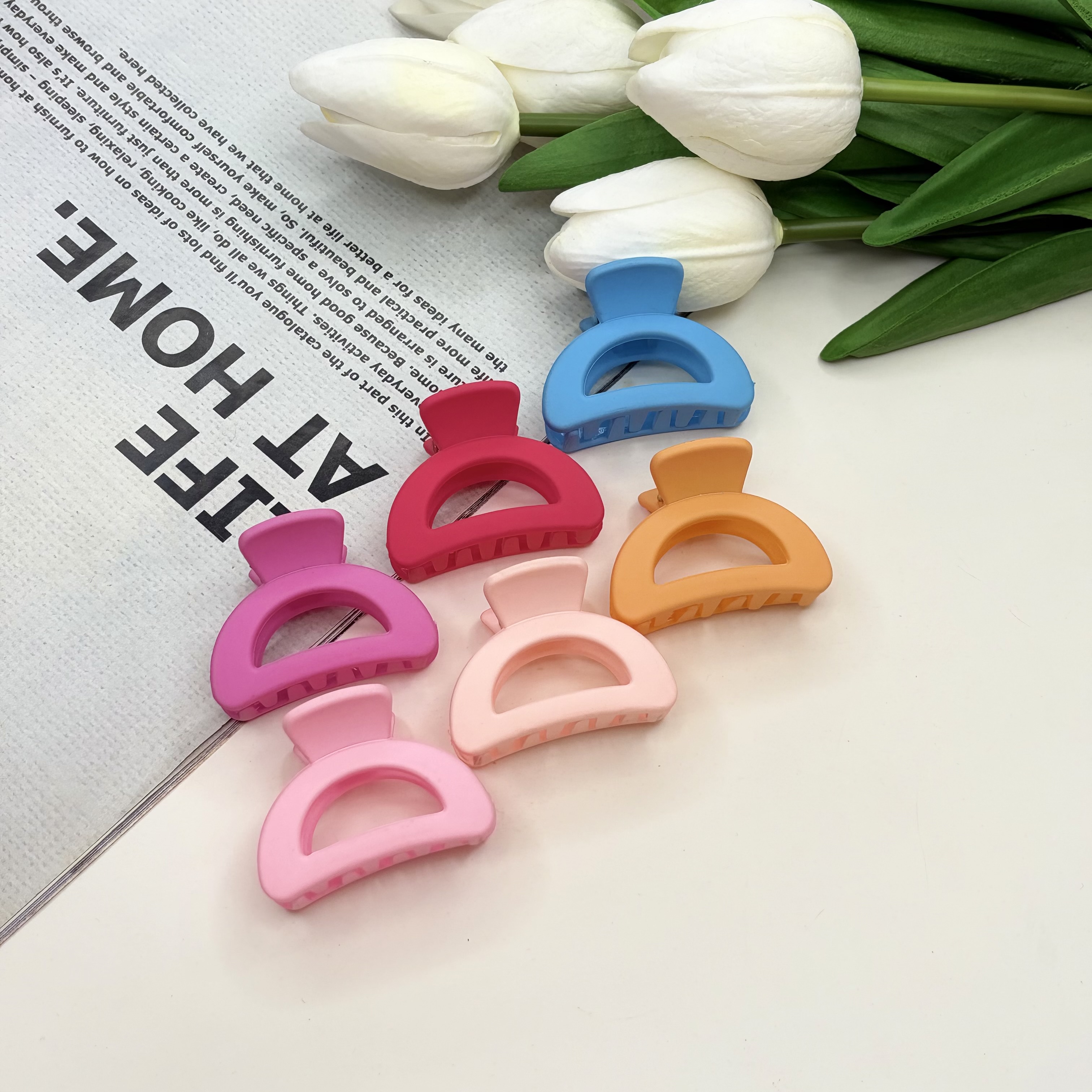 کلیپس طرح نیم دایره سایز کوچک رنگ مات 3cm
