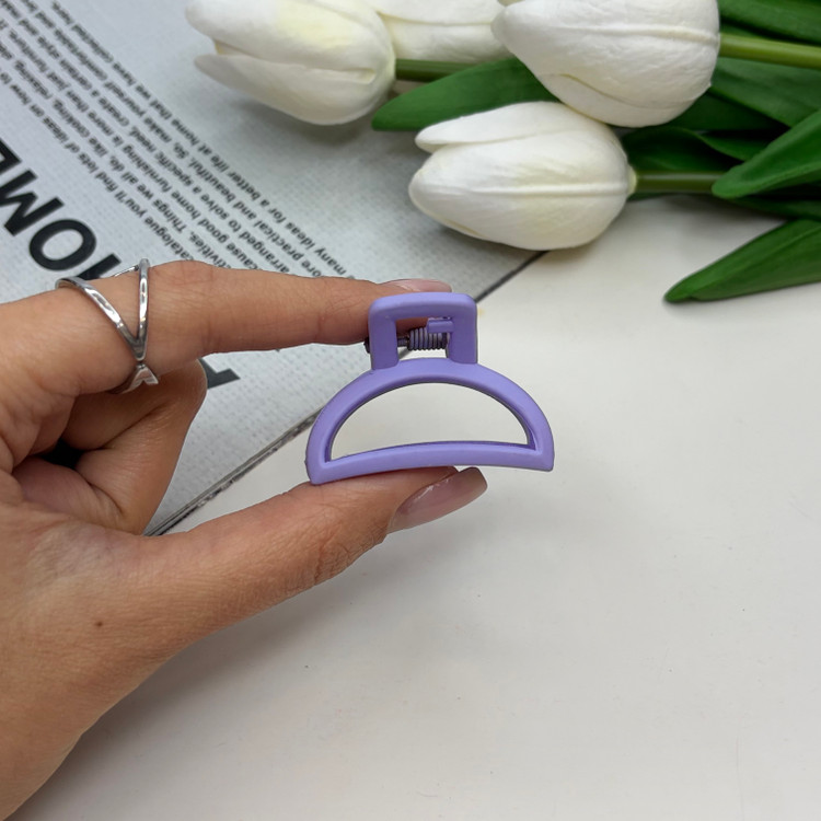 کلیپس طرح نیم دایره سایز کوچک رنگ مات 3cm