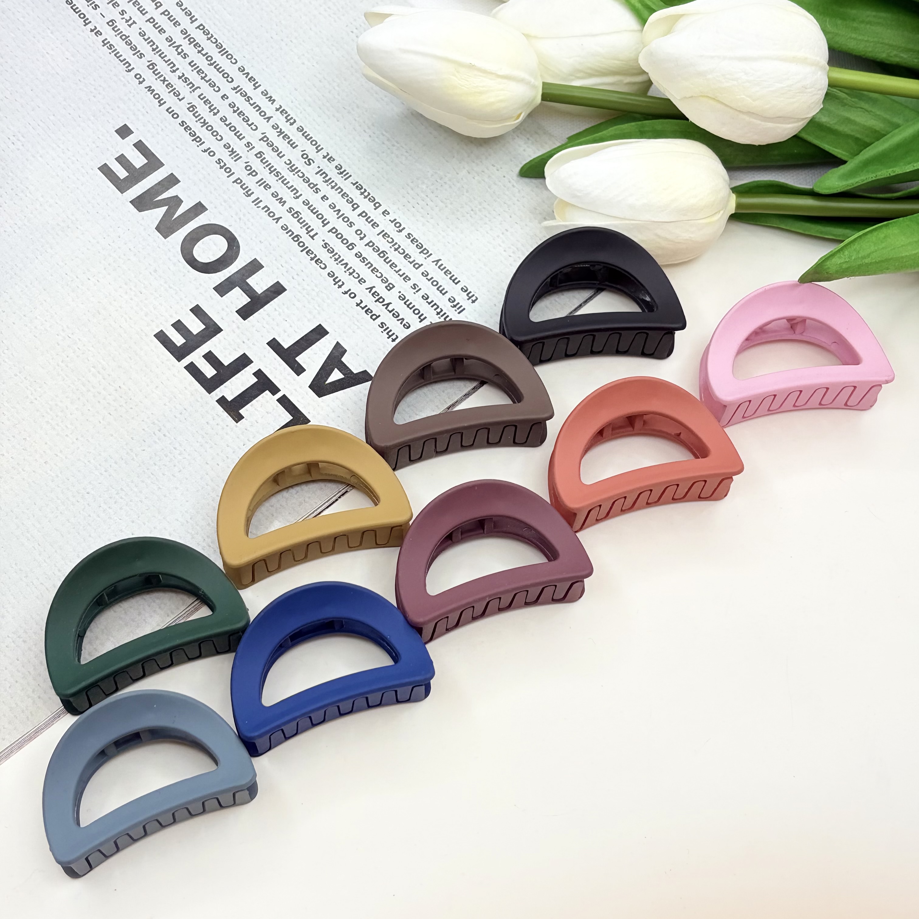 کلیپس طرح نیم دایره سایز کوچک رنگ مات3.5cm