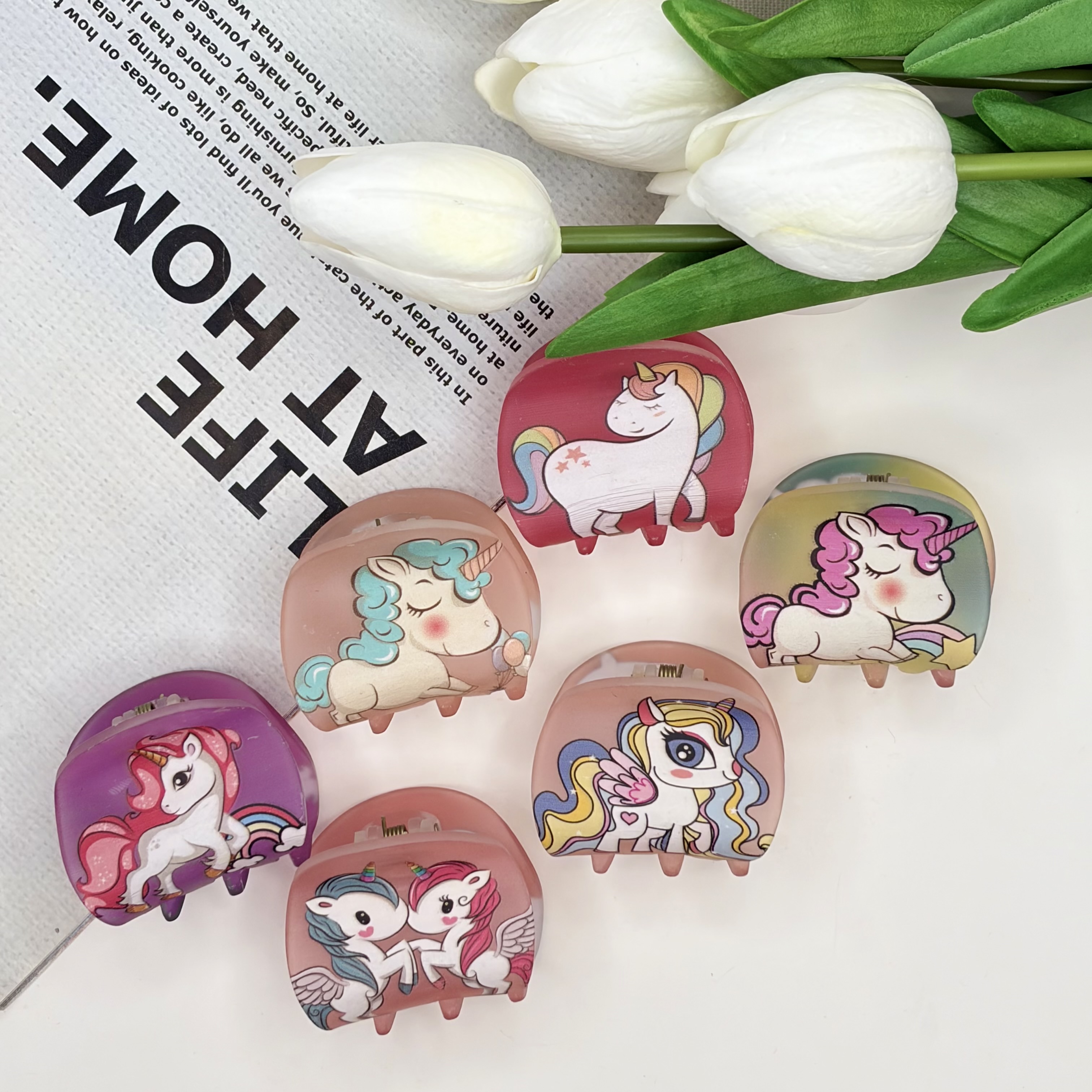 کلیپس نیم دایره طرح اسب تک شاخ یخی مات4cm