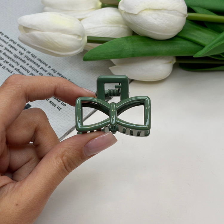 کلیپس طرح پاپیون سایز کوچک رنگ براق 4cm
