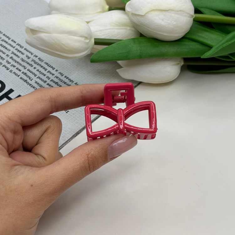 کلیپس طرح پاپیون سایز کوچک رنگ براق 4cm