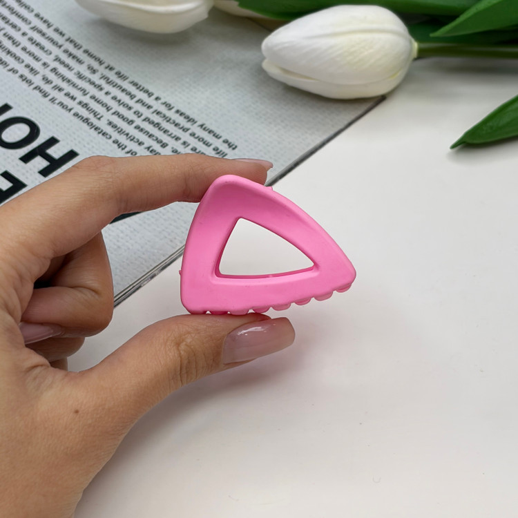 کلیپس مدل مثلثی سایز کوچک تنوع رنگی مات 4cm