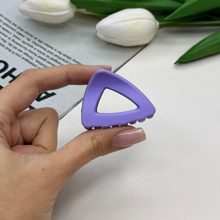 کلیپس مدل مثلثی سایز کوچک تنوع رنگی مات 4cm