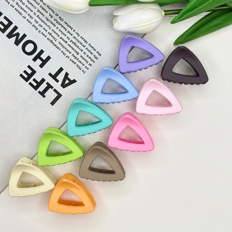 کلیپس مدل مثلثی سایز کوچک تنوع رنگی مات 4cm
