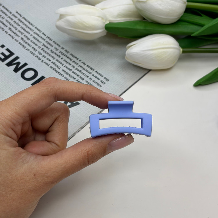 کلیپس مدل مستطیل خم سایز کوچک رنگ مات4.5cm