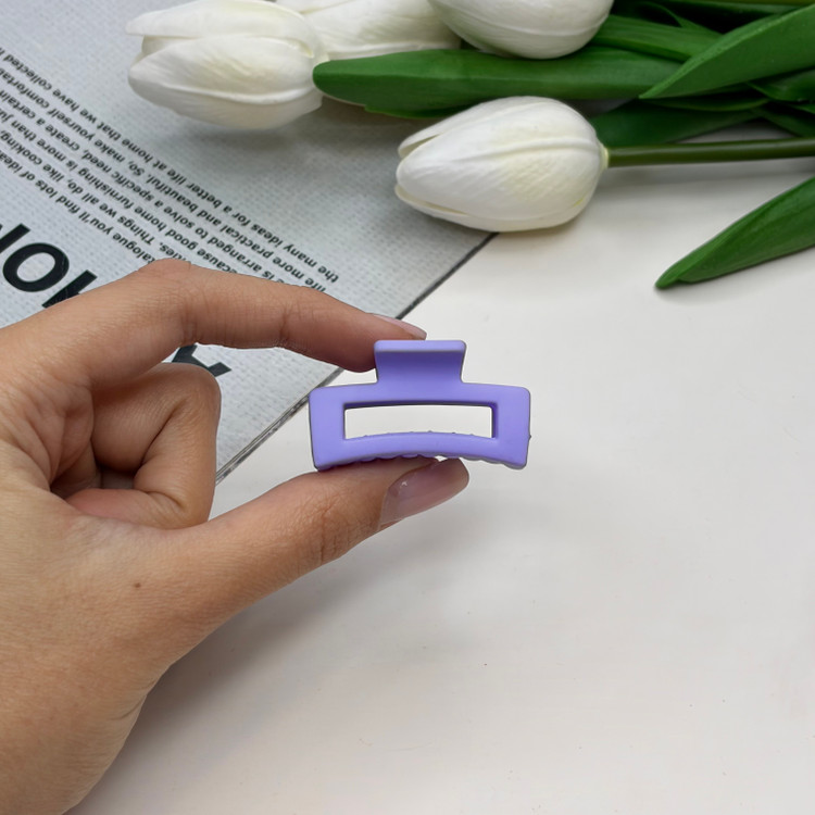 کلیپس مدل مستطیل خم سایز کوچک رنگ مات4.5cm