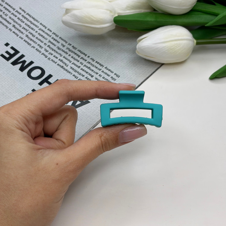 کلیپس مدل مستطیل خم سایز کوچک رنگ مات4.5cm